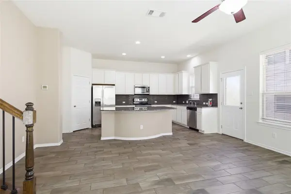2105 Town Centre DR #39, Round Rock, TX 78664