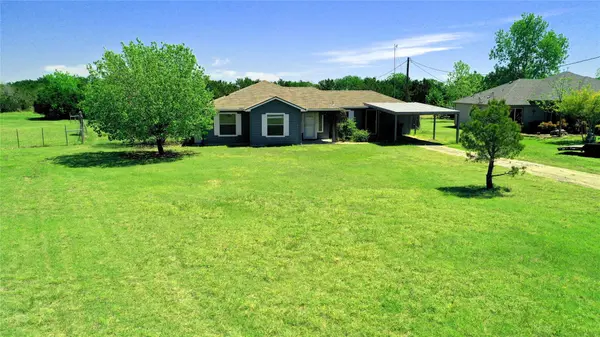 152 Round Up DR, Liberty Hill, TX 78642