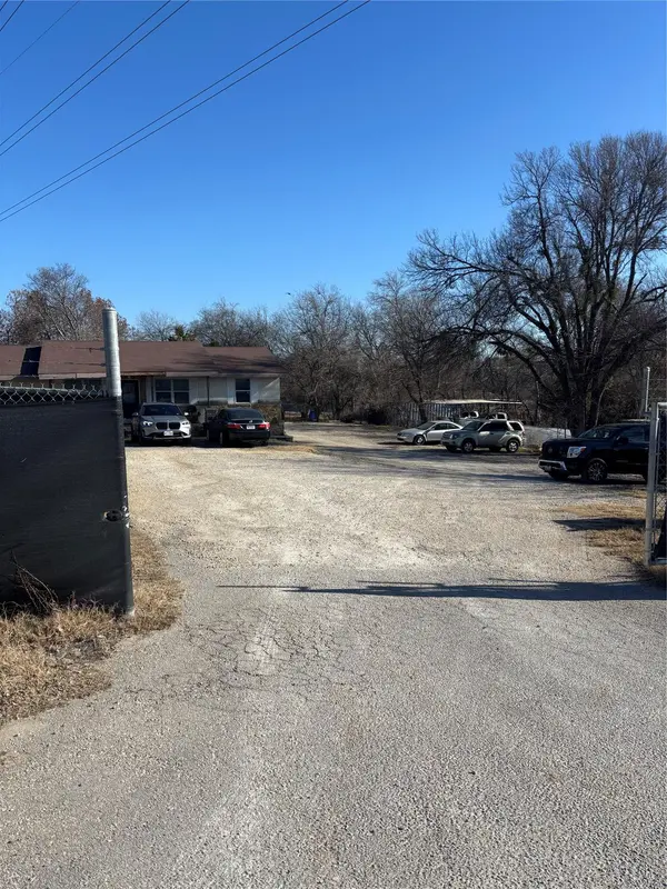 2214 Gardenia DR, Austin, TX 78727