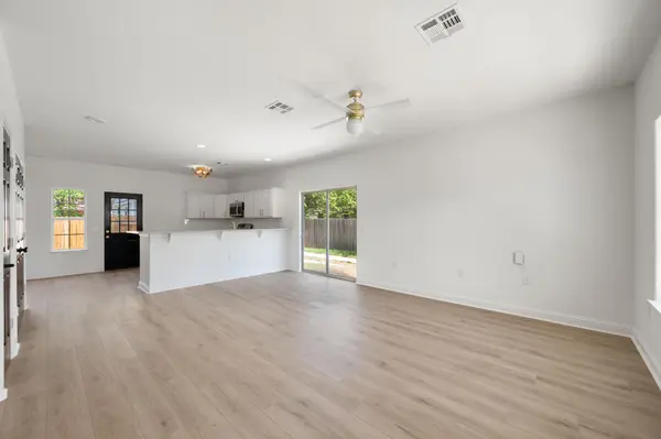5408 Downs DR, Austin, TX 78721