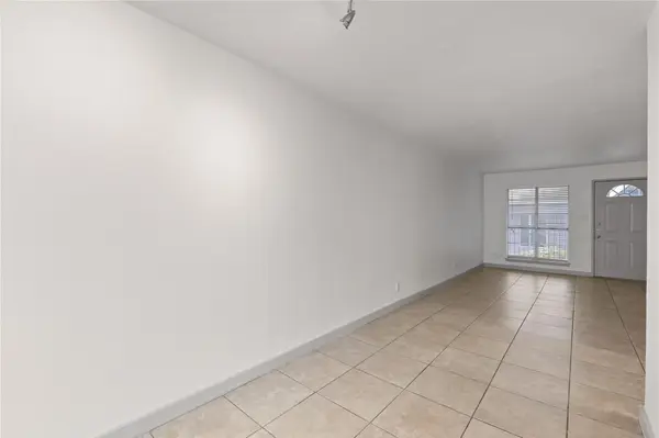 1301 W Ben White BLVD #208, Austin, TX 78704