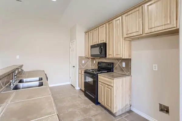 3032 Douglas Fir DR, New Braunfels, TX 78130