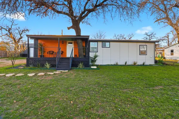 728 Driftwood LN, Cottonwood Shores, TX 78657