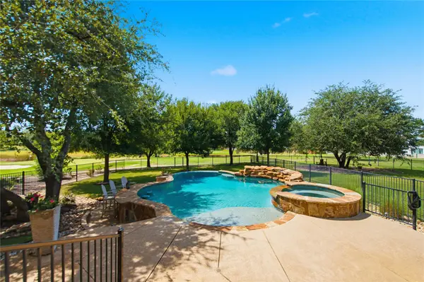 113 Blue Heron LN, Georgetown, TX 78628