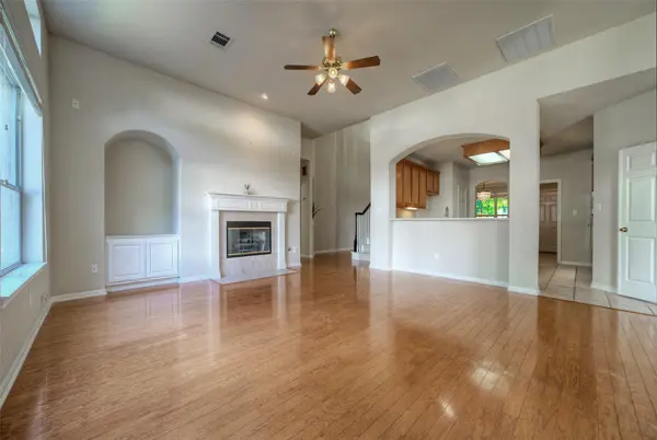 2616 Henley DR, Round Rock, TX 78681