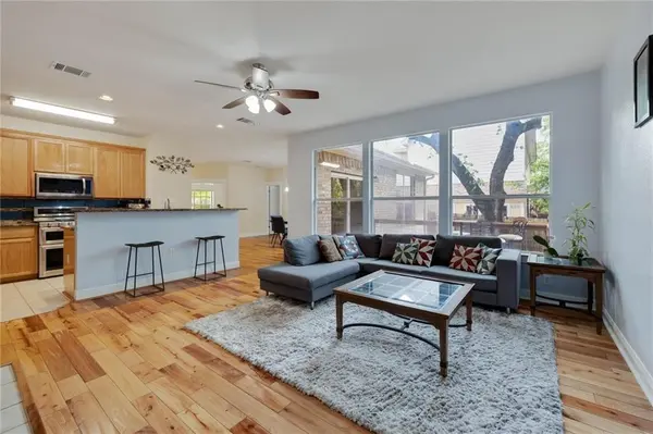610 Palo Alto LN, Cedar Park, TX 78613
