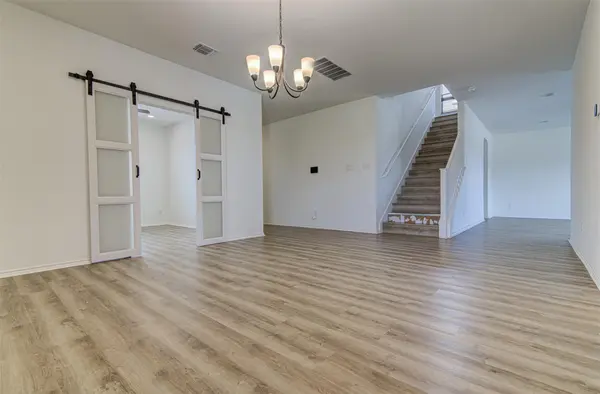 1004 Desaix DR, Georgetown, TX 78628