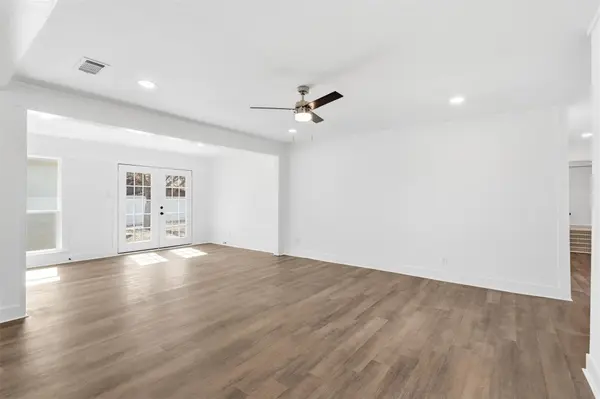 100 Howard DR, Schertz, TX 78154