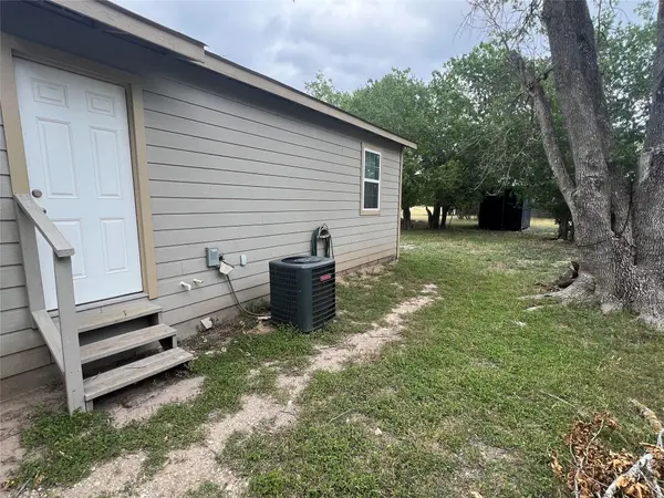 1310 Torres ST, Lockhart, TX 78644