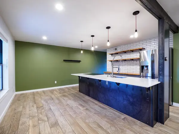 2302 East Side DR #28, Austin, TX 78704