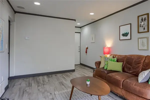 620 S 1st ST #107, Austin, TX 78704