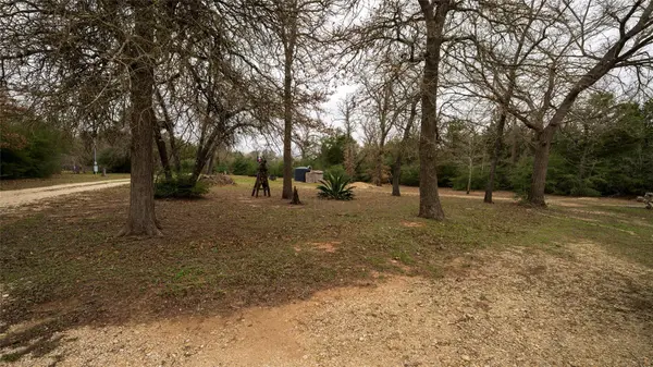 191 Clydesdale DR, Dale, TX 78616