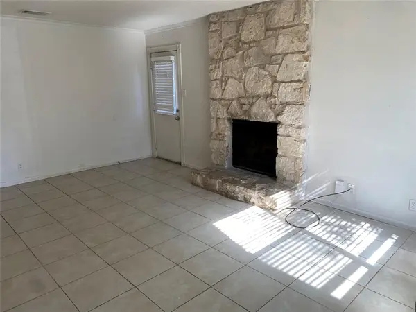 11304 Ptarmigan CV #B, Austin, TX 78758