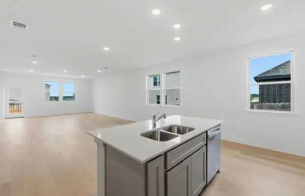 212 Cogitare LN, San Marcos, TX 78666