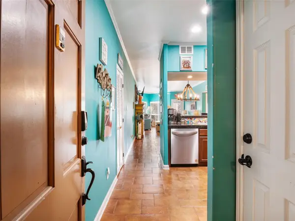 401 W Lincoln ST #A208, New Braunfels, TX 78130