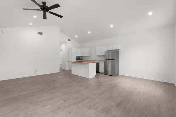870 Waco ST, Kingsland, TX 78639