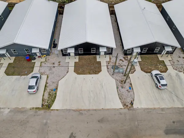 870 Waco ST, Kingsland, TX 78639