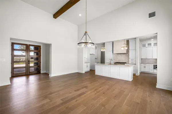 6513 Lavish BND, Jonestown, TX 78645