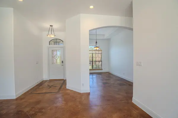 2102 Crazyhorse PASS, Austin, TX 78734