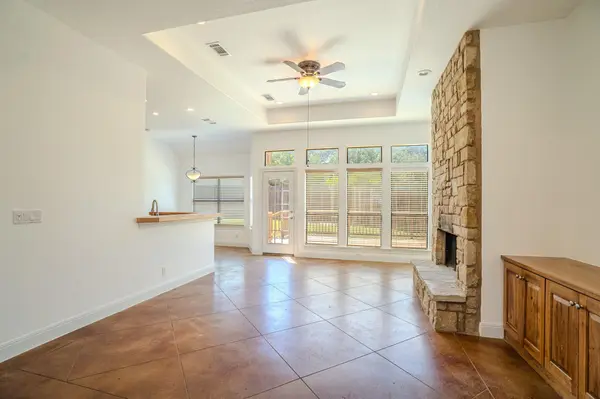 2102 Crazyhorse PASS, Austin, TX 78734