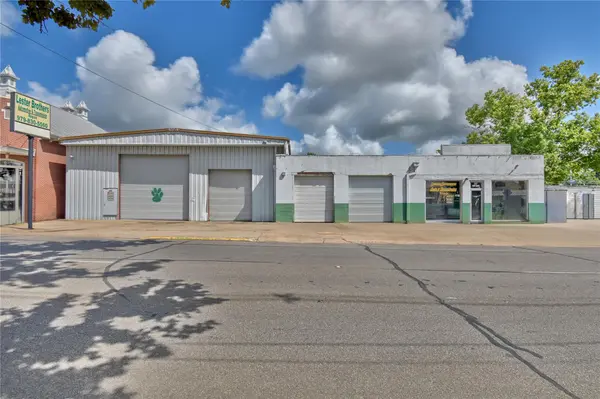 307 E Alamo ST, Brenham, TX 77833