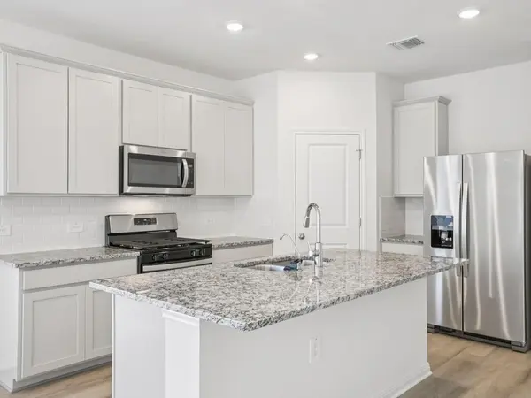 4917 Stockton LN, Del Valle, TX 78617