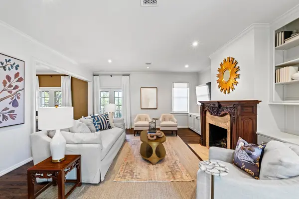 2702 Hillview Green LN, Austin, TX 78703