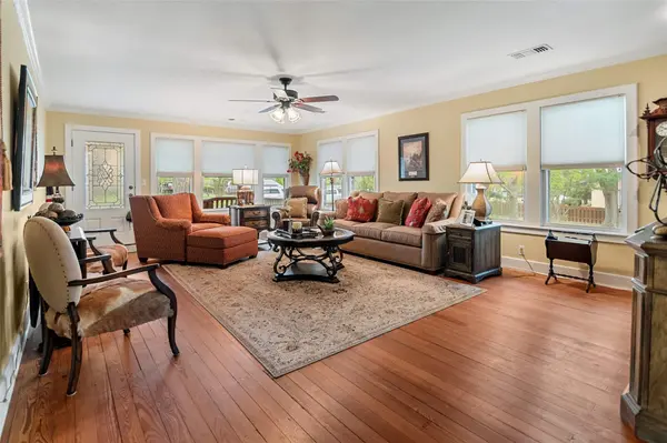 761 Post Hill ST, Mason, TX 76856