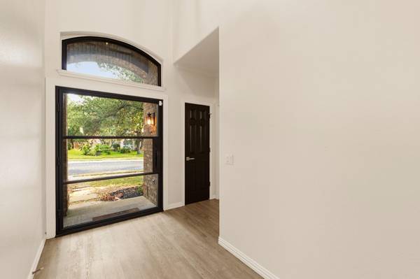 2315 Arnie LN, Round Rock, TX 78664
