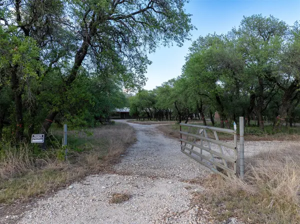 1050 Oak Grove RD, Leander, TX 78641