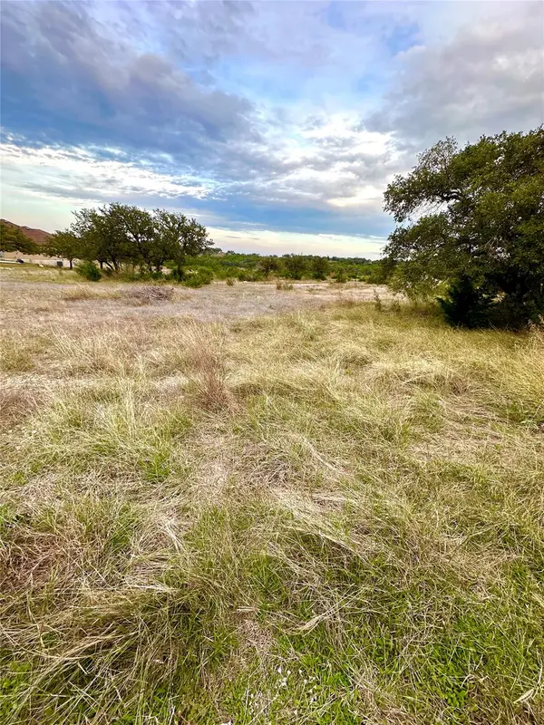 284 Cedar Mountain DR, Spicewood, TX 78654