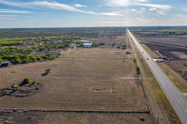 7807 Highway 142, Maxwell, TX 78656