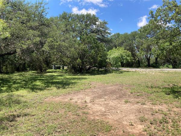 115 Keswick DR, Spicewood, TX 78669