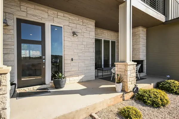 1005 Larkhall DR, Spicewood, TX 78669