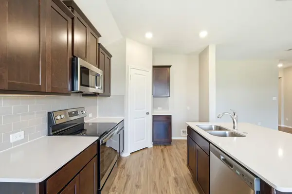 1001 Bluejack WAY, Hutto, TX 78634