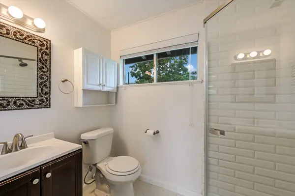 4904 Creekline DR, Austin, TX 78745