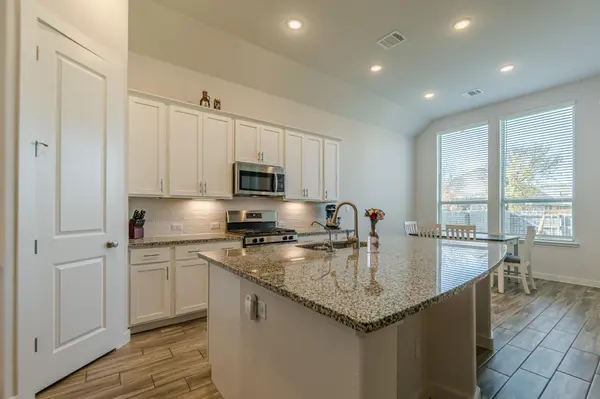148 Emerald Green RD, San Marcos, TX 78666