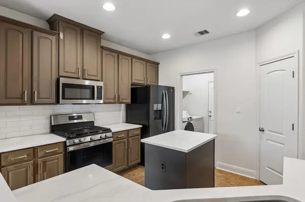 114 Aria RDG #802, Lakeway, TX 78738