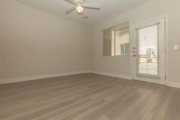 1201 W Whitestone Blvd BLVD #K-203, Cedar Park, TX 78613