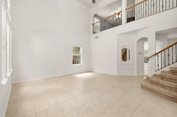 813 Kevin Taylor DR, Austin, TX 78745
