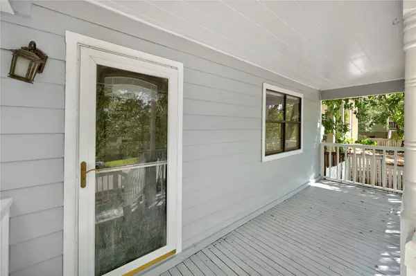 2102 E 8th ST, Austin, TX 78702