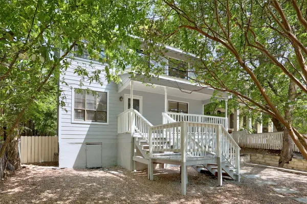 2102 E 8th ST, Austin, TX 78702