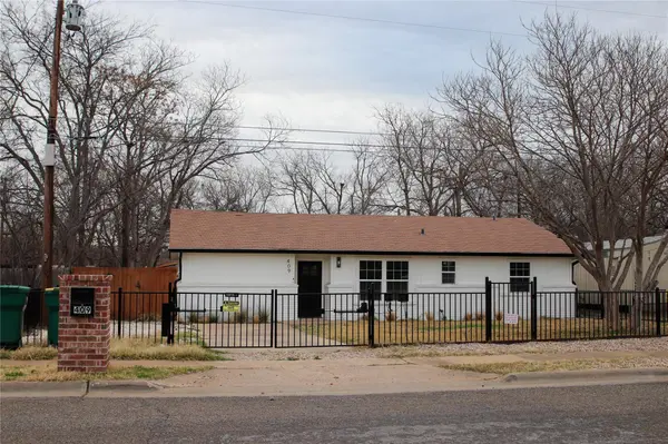 409 Avenue R, Marble Falls, TX 78654