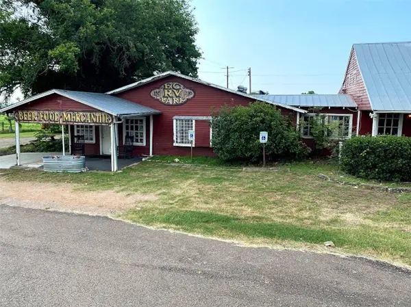 3277 W Highway 21 HWY, Lincoln, TX 78948