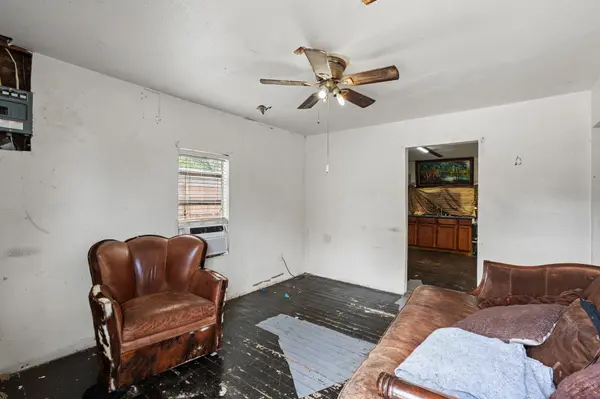 1130 Gravel ST, San Marcos, TX 78666