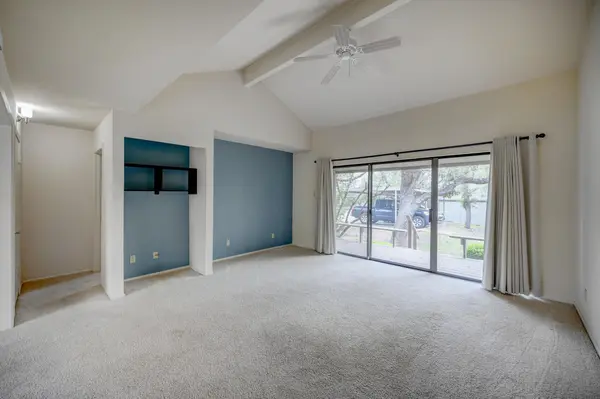 1875 West LN #112, Kerrville, TX 78028