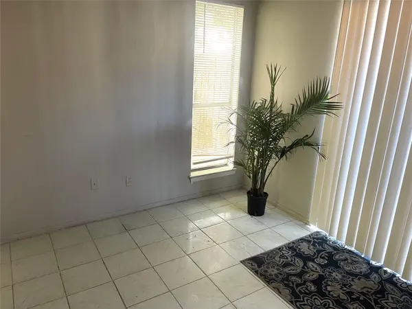 1902 West Loop LOOP #A-1, Austin, TX 78758