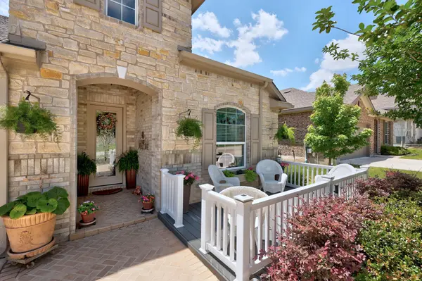 2105 Prairie Oaks DR, Georgetown, TX 78628