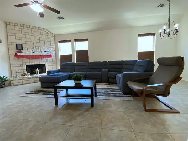 5021 Pearl Crescent LN, Georgetown, TX 78626