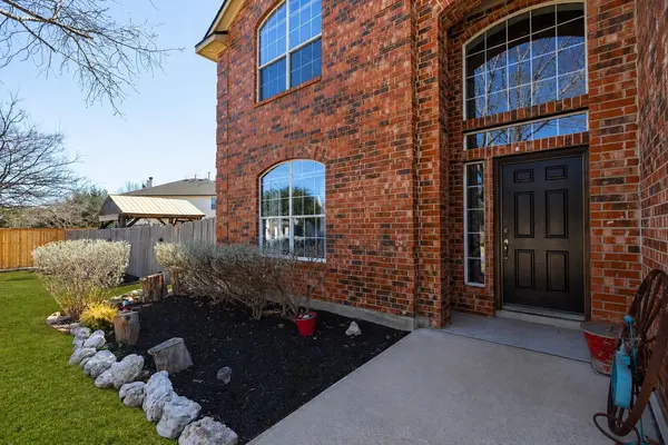 1114 Calistoga DR, Leander, TX 78641
